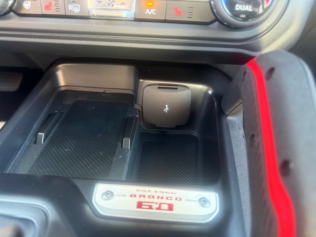 New 2026 Ford Bronco Outer Banks w/ Sasquatch Package AWD/4WD image 25