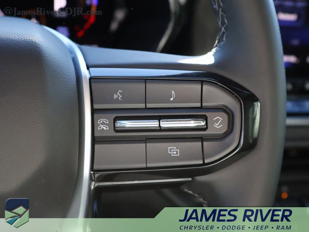 Used 2026 Chevrolet Colorado LT w/ Advanced Trailering Package image 27