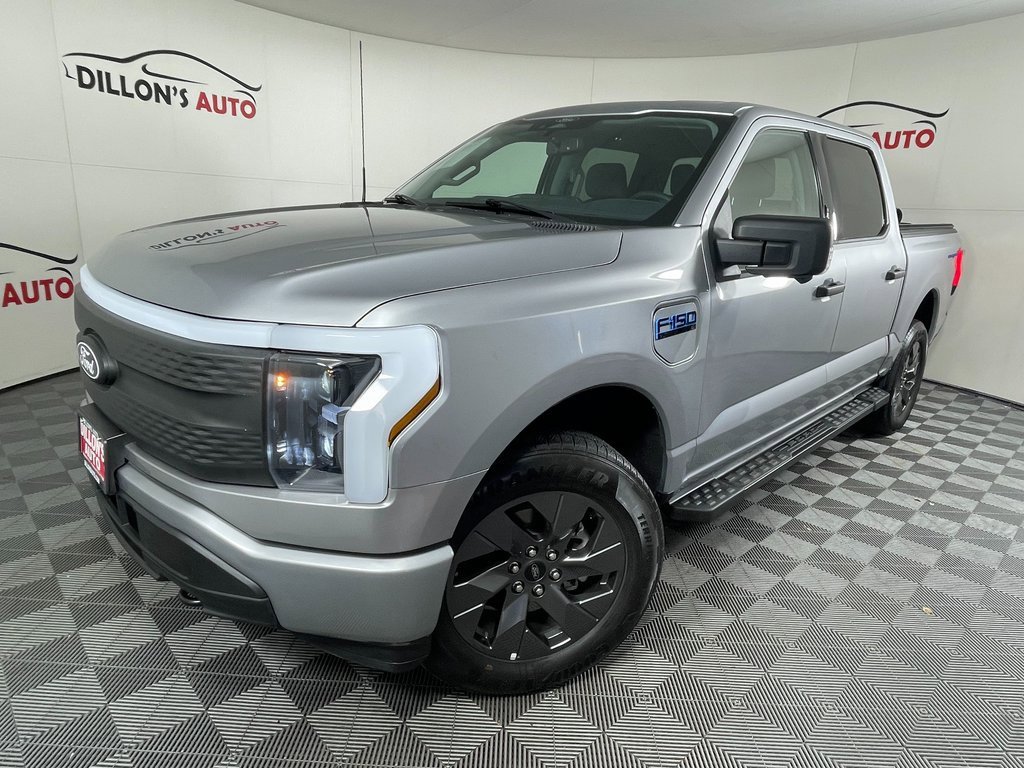 Used 2024 Ford F150 Lightning XLT image 1