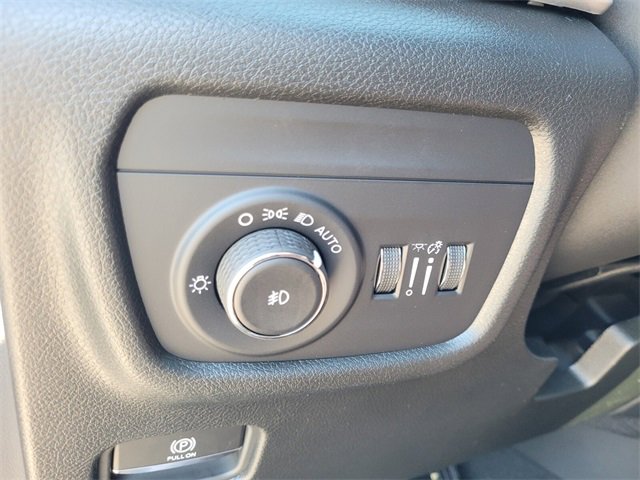 New 2025 Jeep Grand Cherokee Limited w/ Trailer Tow Package image 23