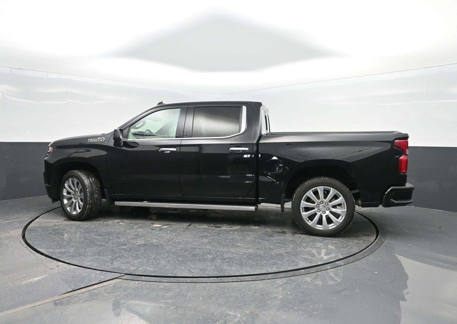 Used 2021 Chevrolet Silverado 1500 High Country image 47