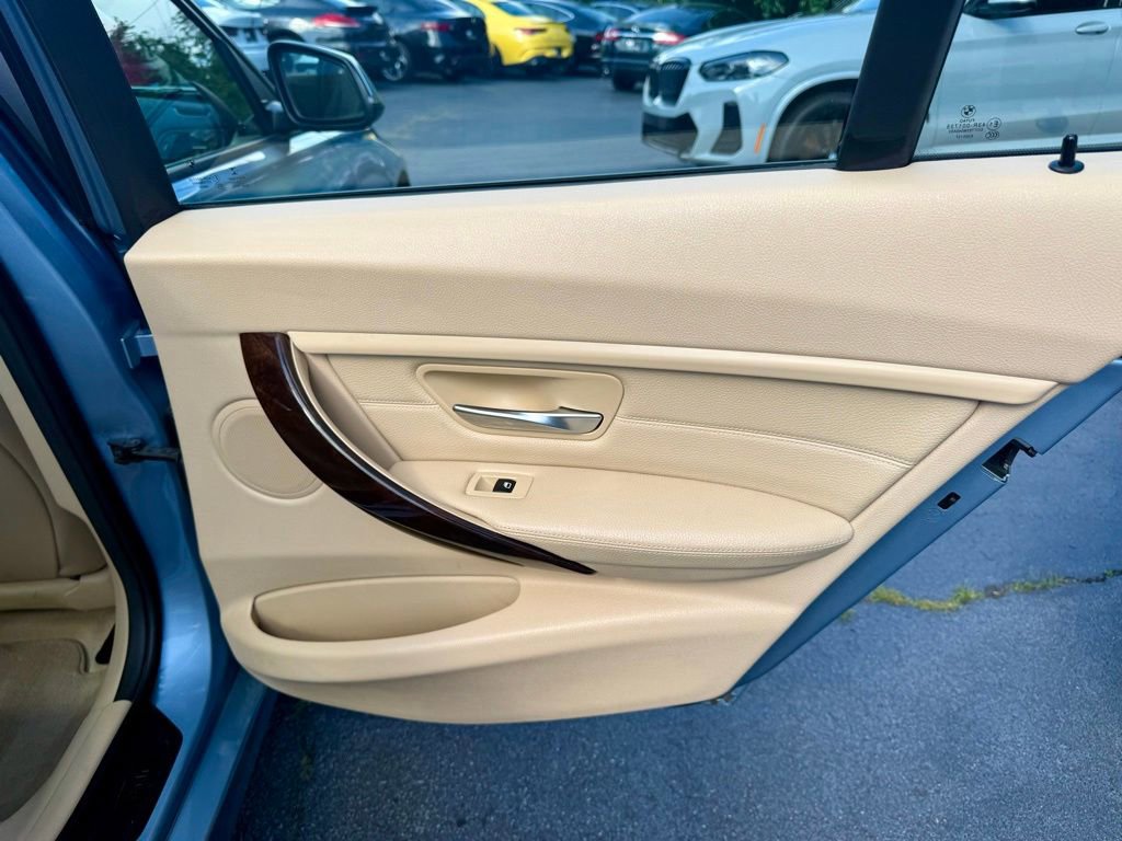 Used 2015 BMW 328d xDrive Sedan AWD/4WD image 33