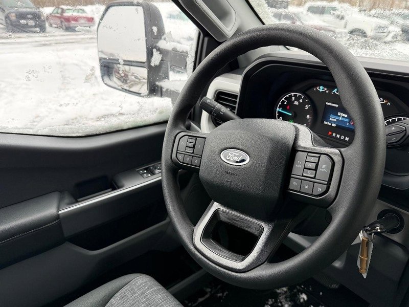 New 2025 Ford F250 XLT w/ 360-Degree Camera Package image 8