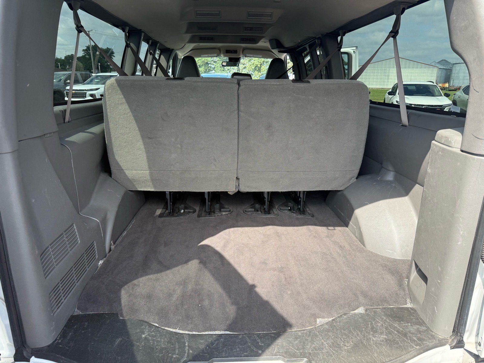 Used 2023 Chevrolet Express 3500 LT w/ LT Preferred Equipment Group RWD image 14
