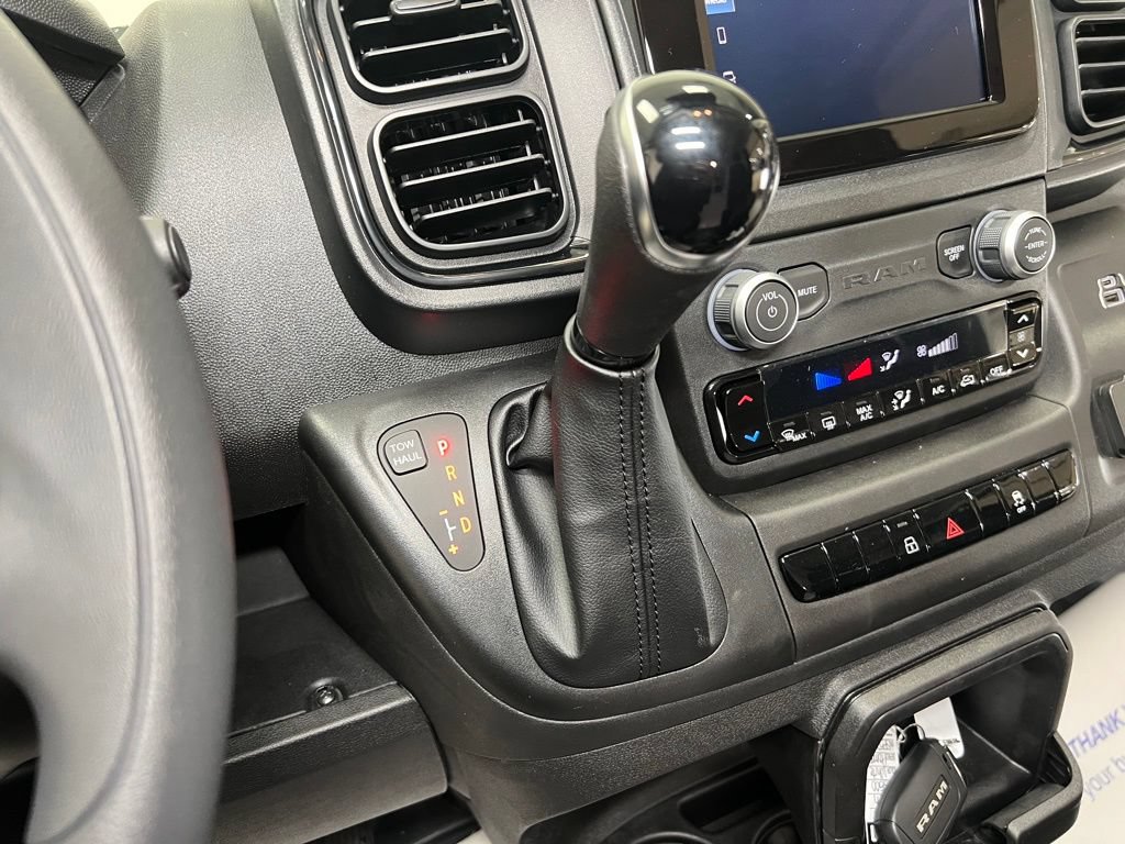 New 2025 RAM ProMaster 2500 w/ Convenience Group FWD image 9