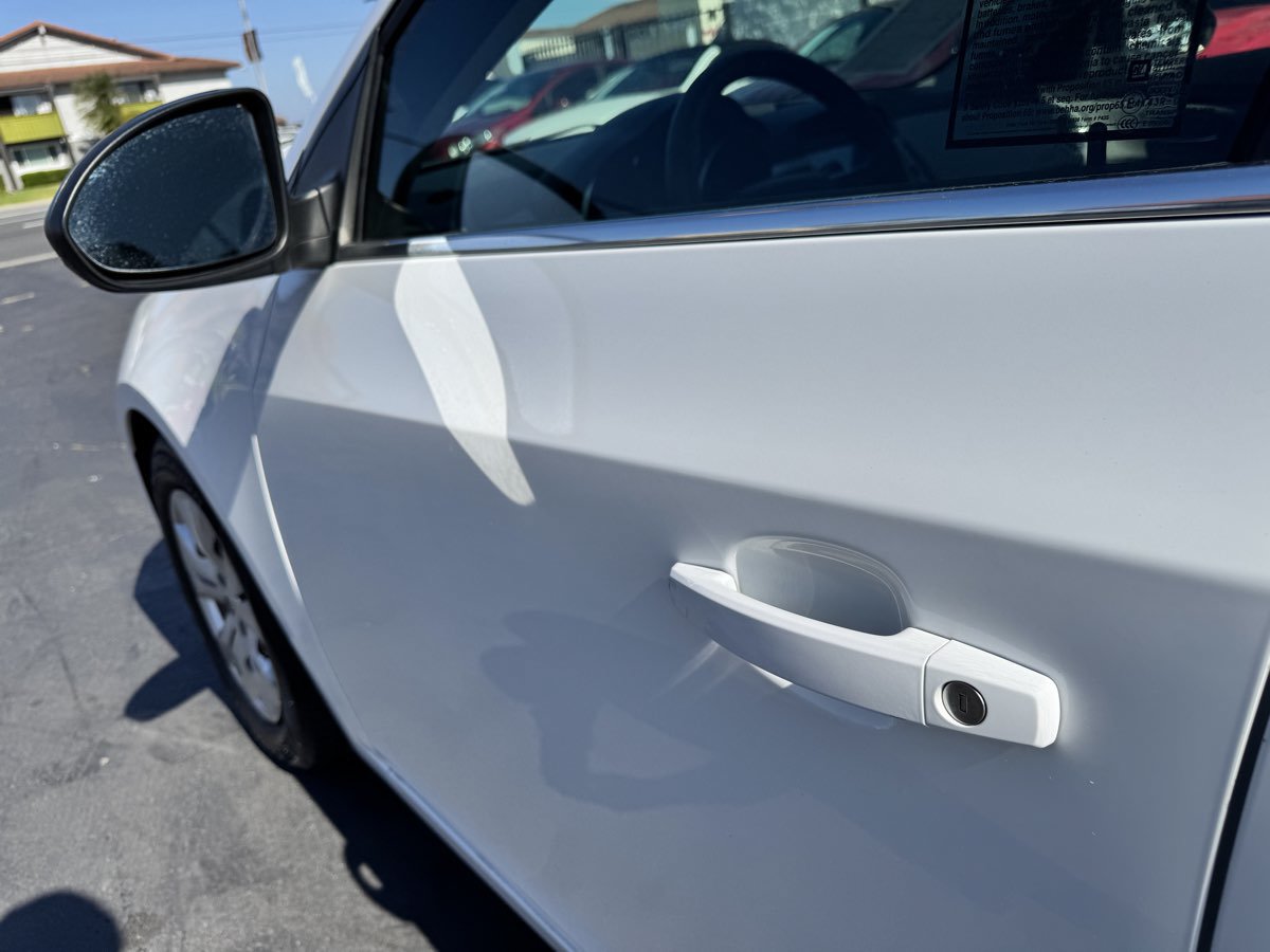 Used 2012 Chevrolet Cruze LS w/ Connectivity Package FWD image 15