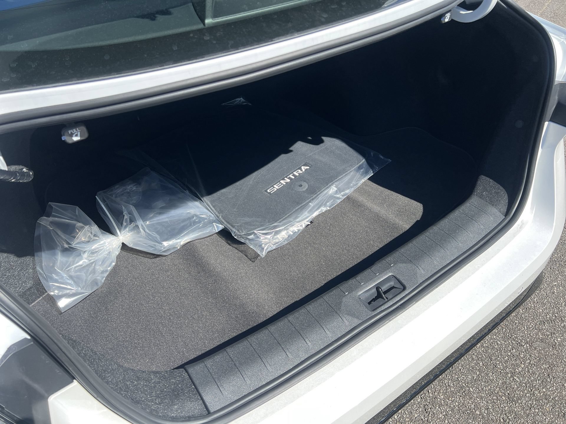 New 2026 Nissan Sentra SR w/ SR Premium Package FWD image 21