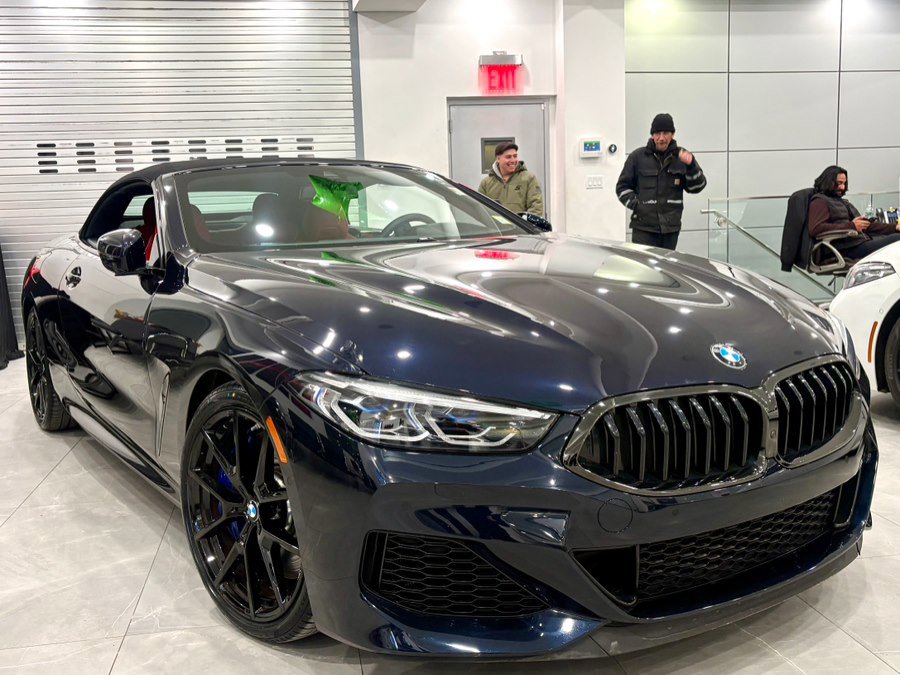 Used 2022 BMW M850i xDrive Convertible w/ Driving Assistance Package image 21