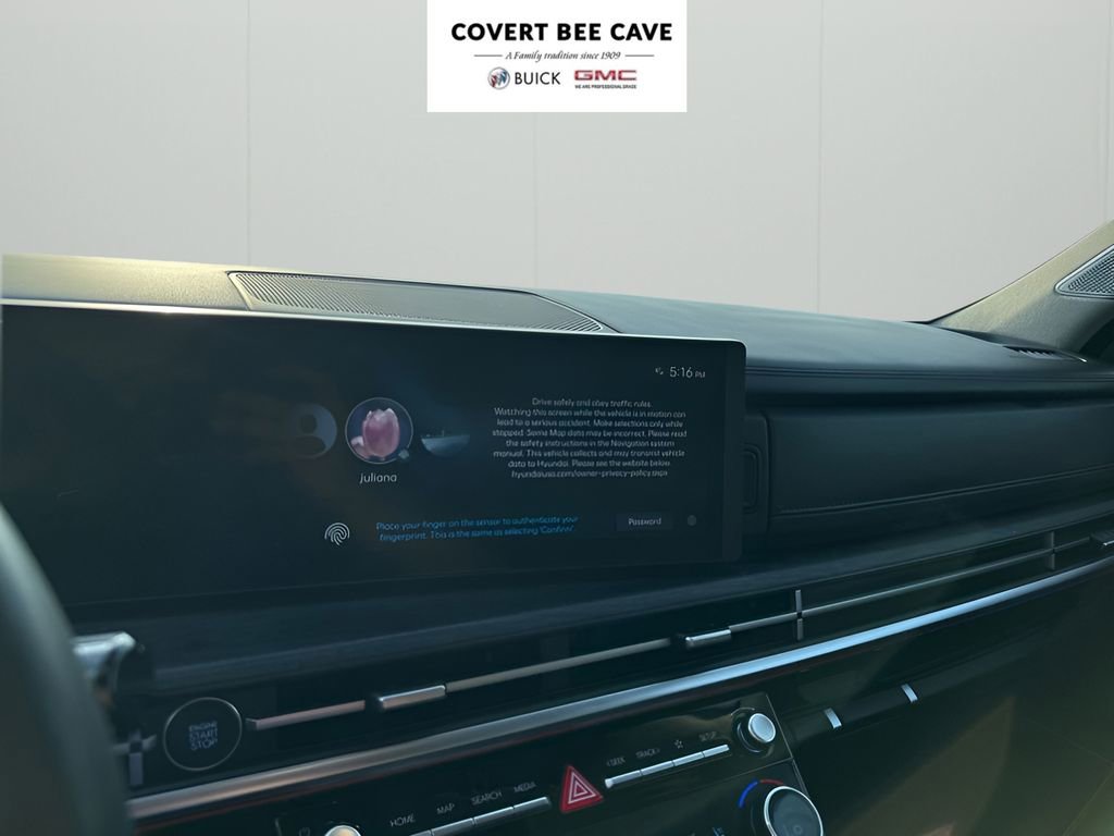 Used 2024 Hyundai Santa Fe Limited image 35