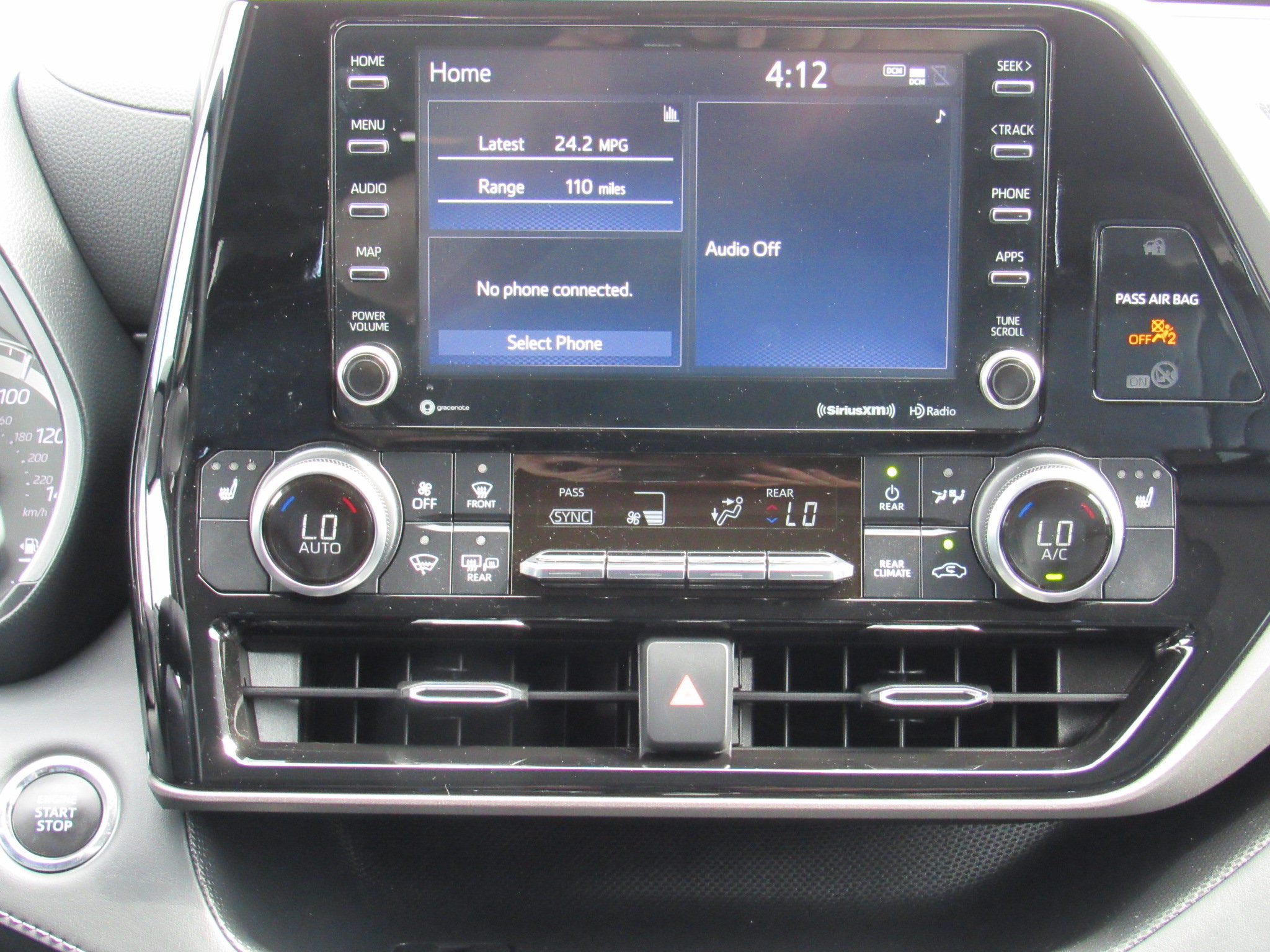 Used 2022 Toyota Highlander XLE AWD/4WD image 33