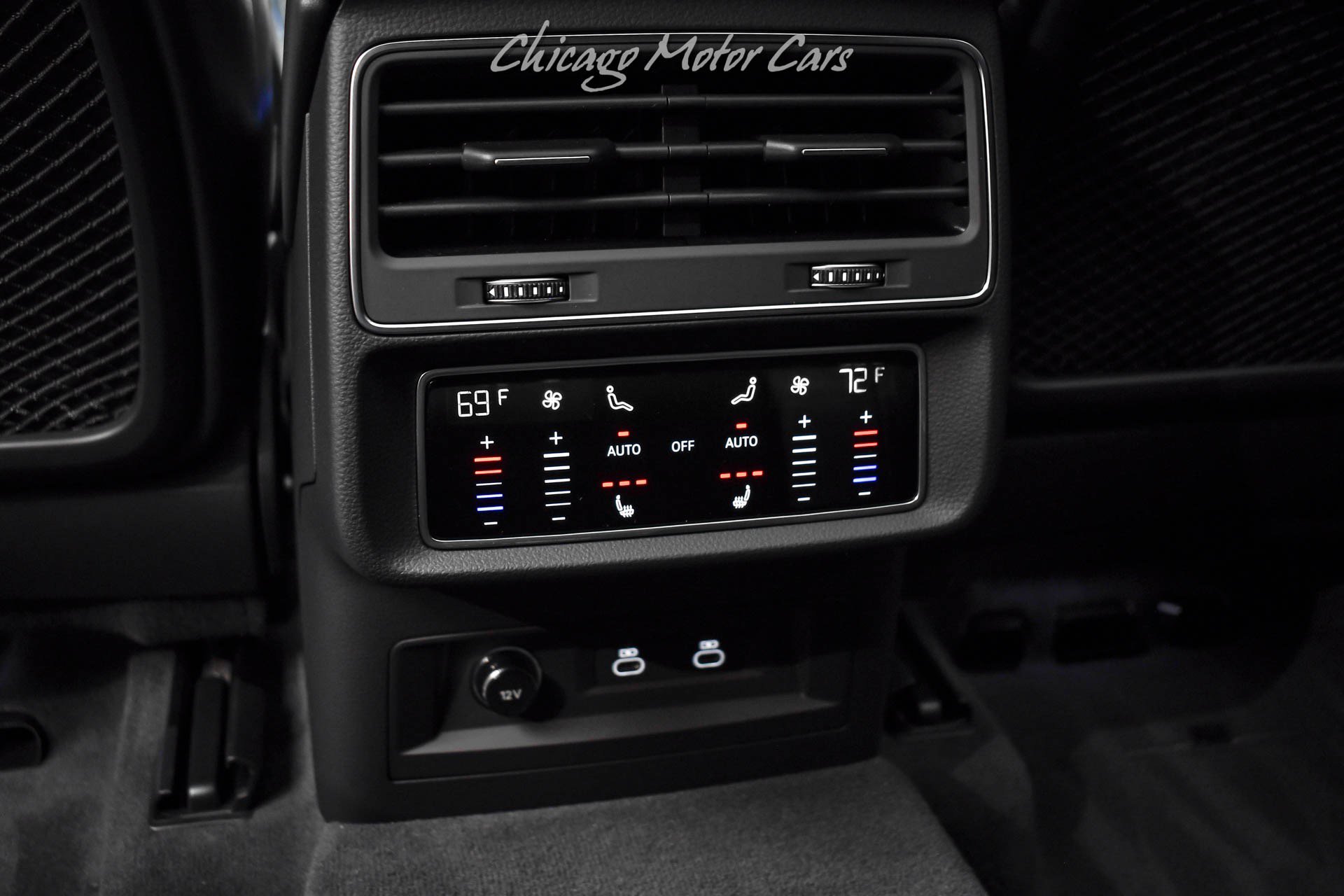 Used 2024 Audi RS Q8 image 26