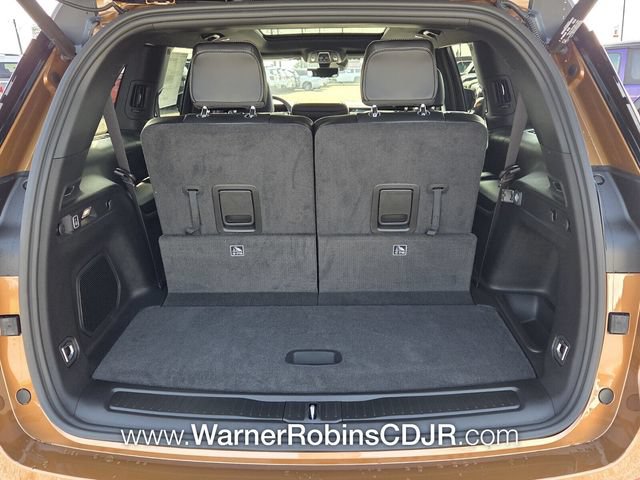 New 2026 Jeep Grand Cherokee L Limited RWD image 13