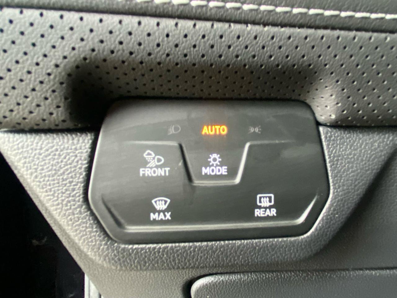 Used 2026 Volkswagen Atlas SE AWD/4WD image 53