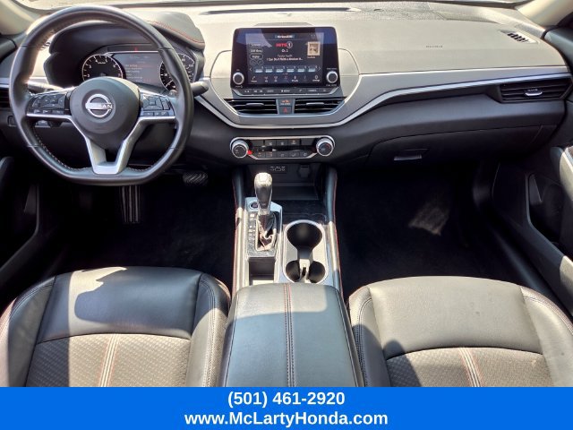 Used 2025 Nissan Altima 2.5 SR FWD image 13