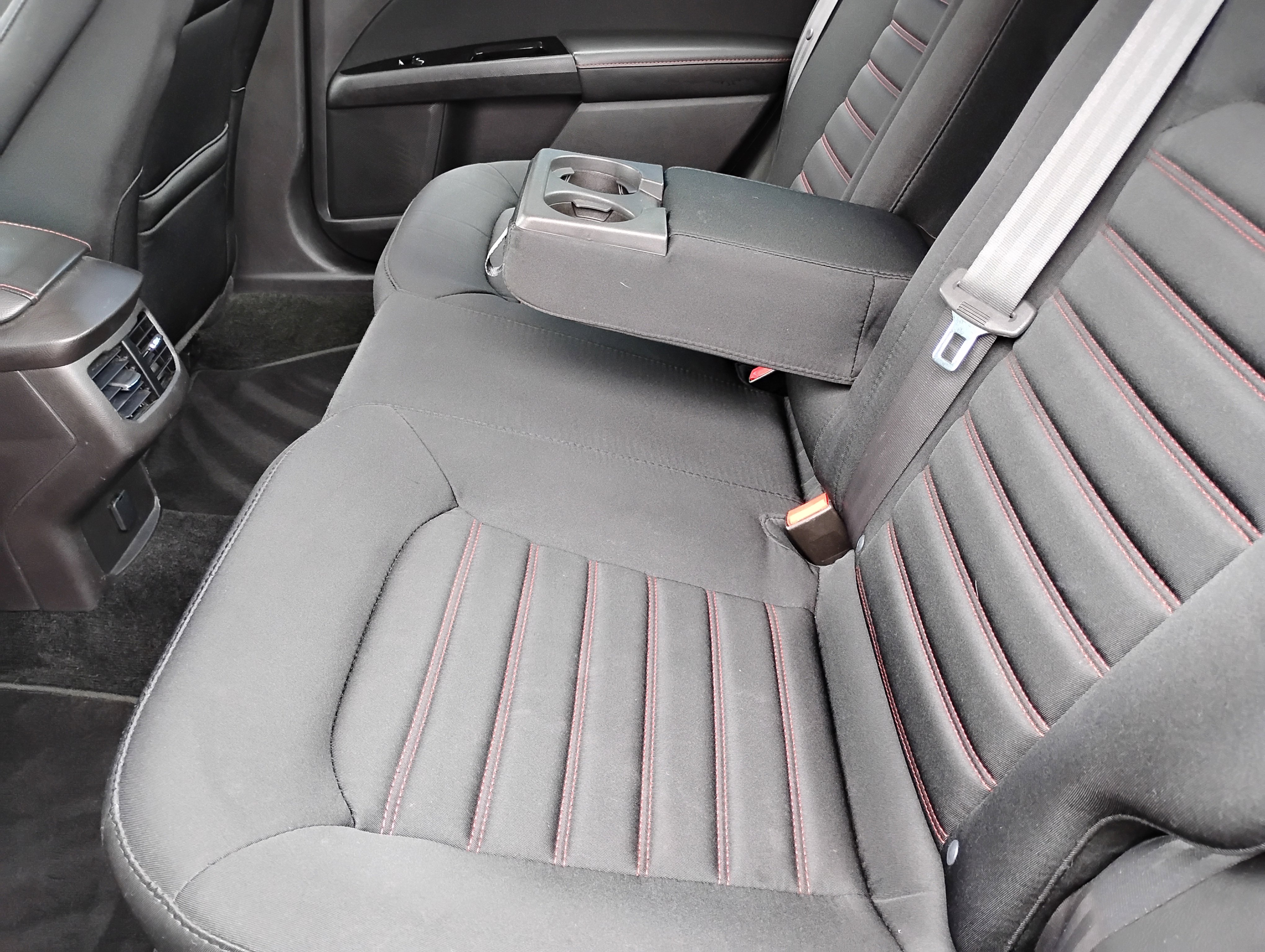 Used 2016 Ford Fusion SE image 17