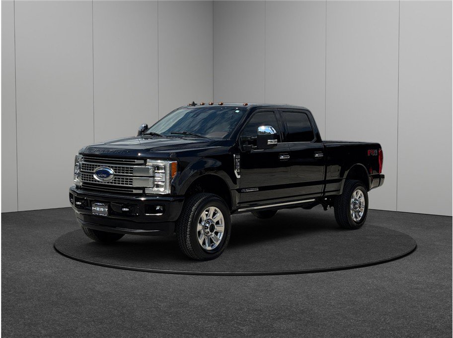 Used 2019 Ford F350 Platinum w/ Platinum Ultimate Package image 4