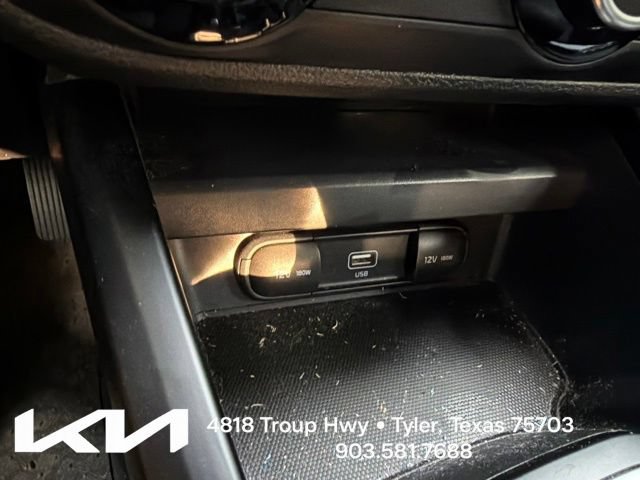 Certified 2021 Kia Soul LX FWD image 19