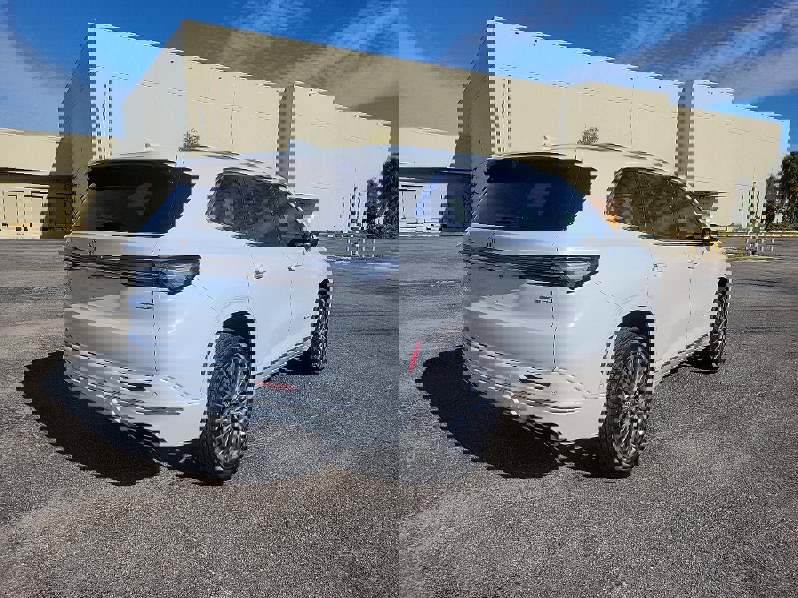 New 2026 Buick Enclave Avenir w/ Super Cruise Package image 5