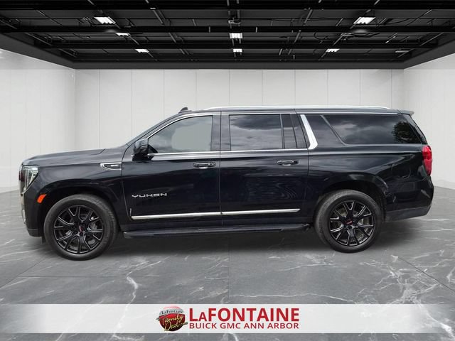 Certified 2021 GMC Yukon XL SLT w/ SLT Premium Package AWD/4WD image 2