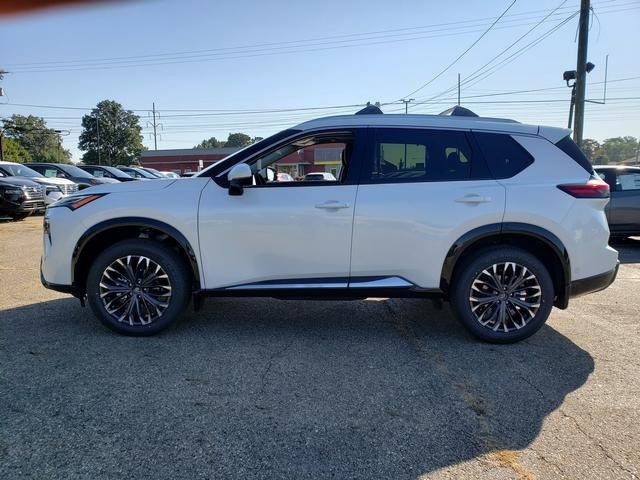 New 2026 Nissan Rogue Platinum image 3