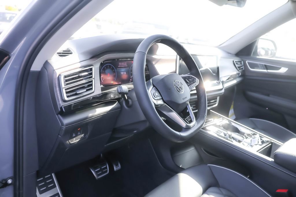 New 2026 Volkswagen Atlas SEL Premium R-Line image 18