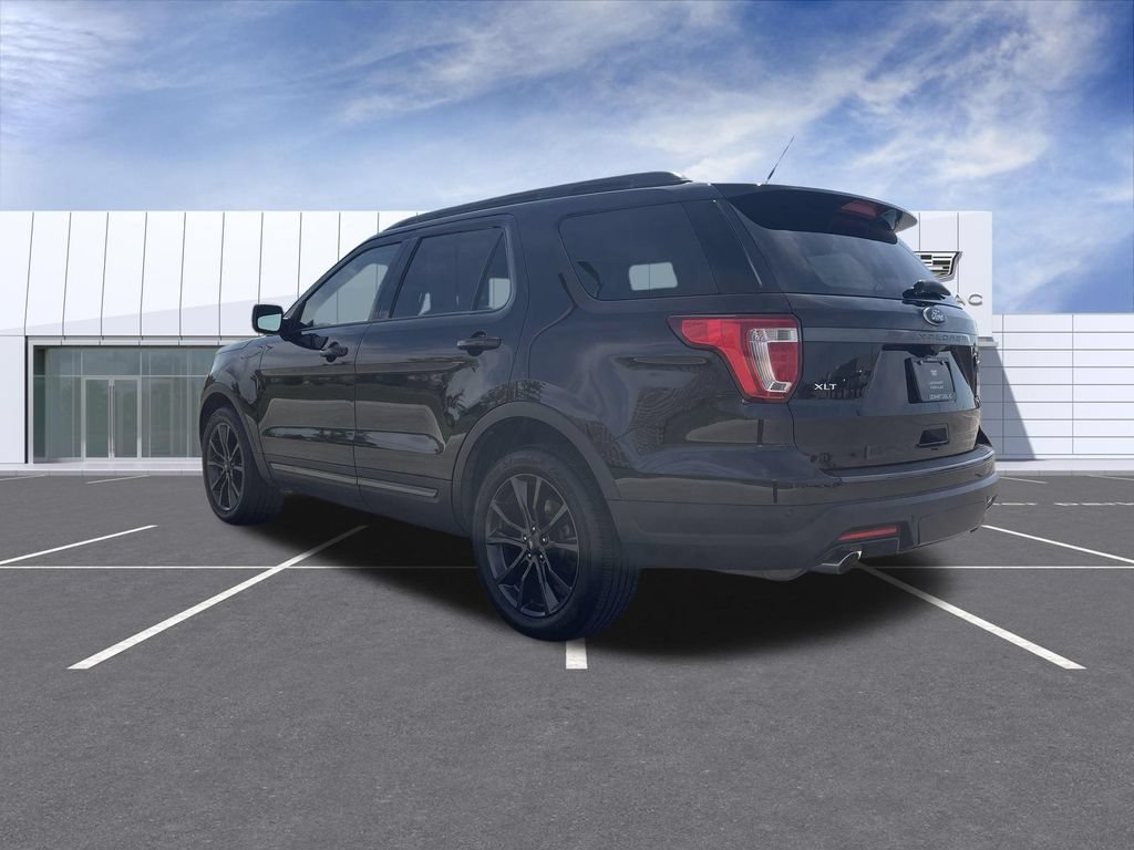 Used 2019 Ford Explorer XLT w/ Equipment Group 202A AWD/4WD image 6