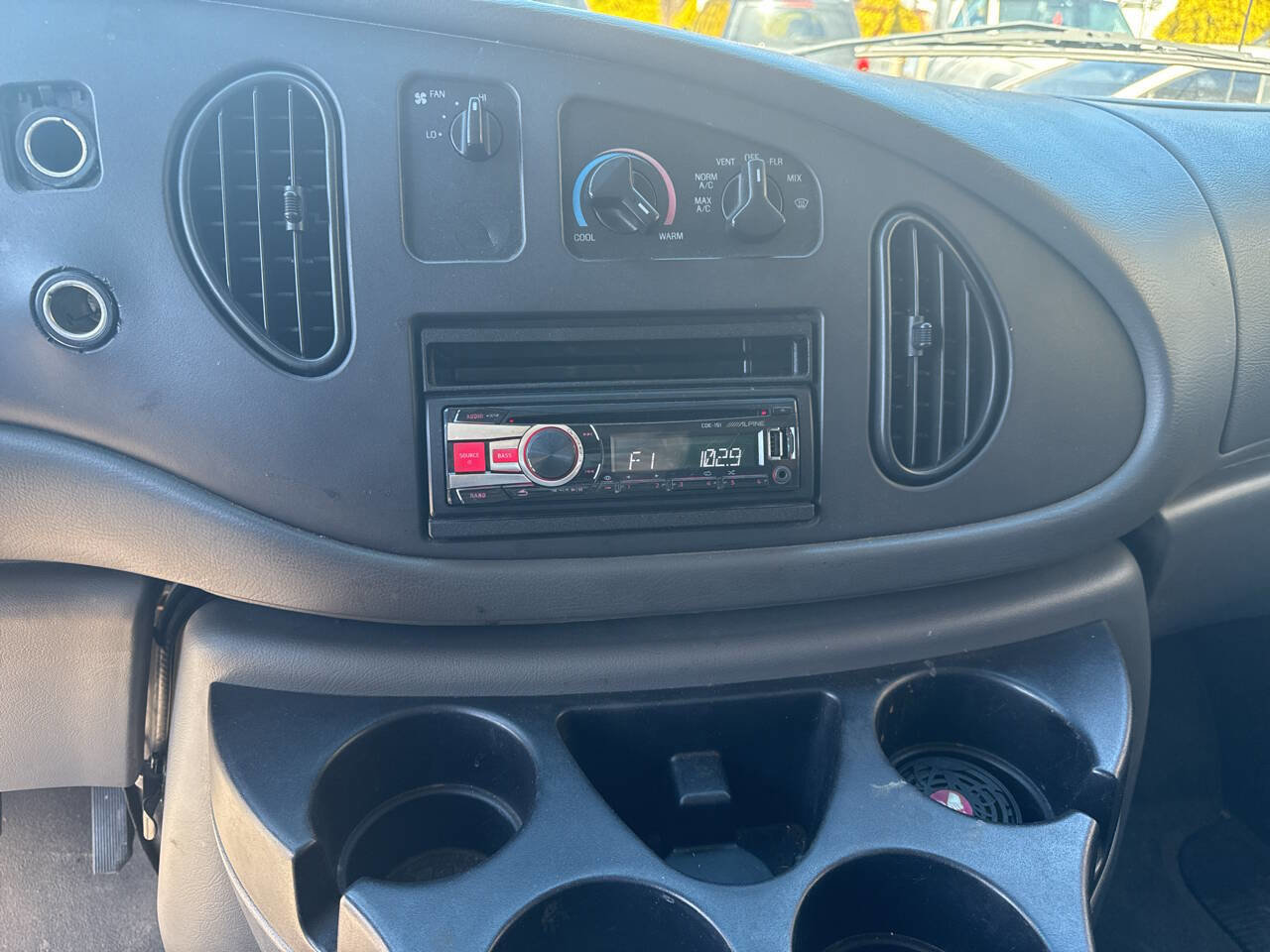 Used 2007 Ford E-250 and Econoline 250 image 6