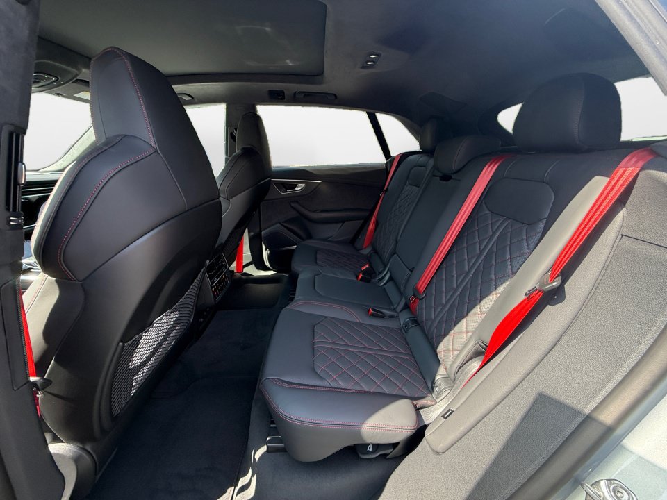 New 2027 Audi SQ8 Prestige AWD/4WD image 13