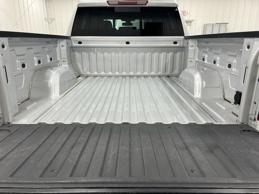 Used 2019 Chevrolet Silverado 1500 LTZ w/ LTZ Premium Package AWD/4WD image 24
