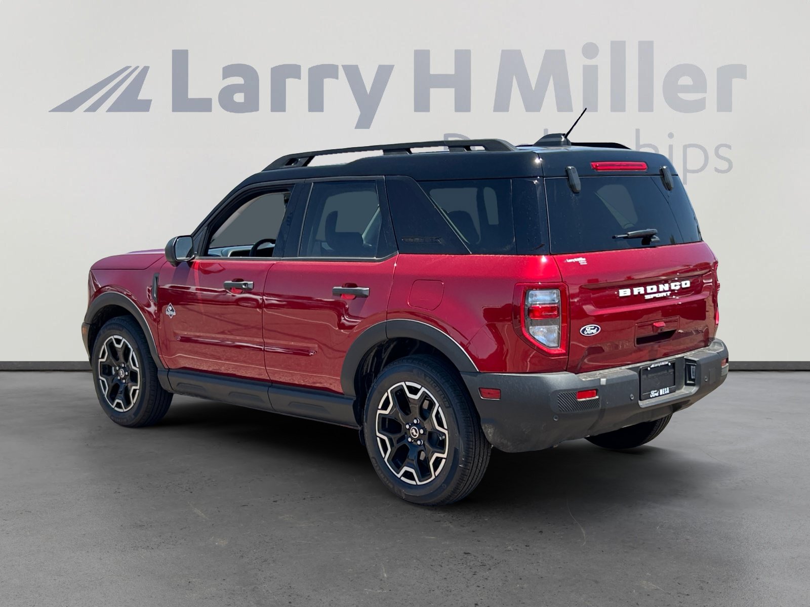 New 2026 Ford Bronco Sport Outer Banks w/ Outer Banks Tech Package+ AWD/4WD image 3