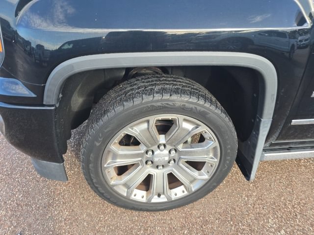 Used 2016 GMC Sierra 1500 Denali w/ Denali Ultimate Package AWD/4WD image 7