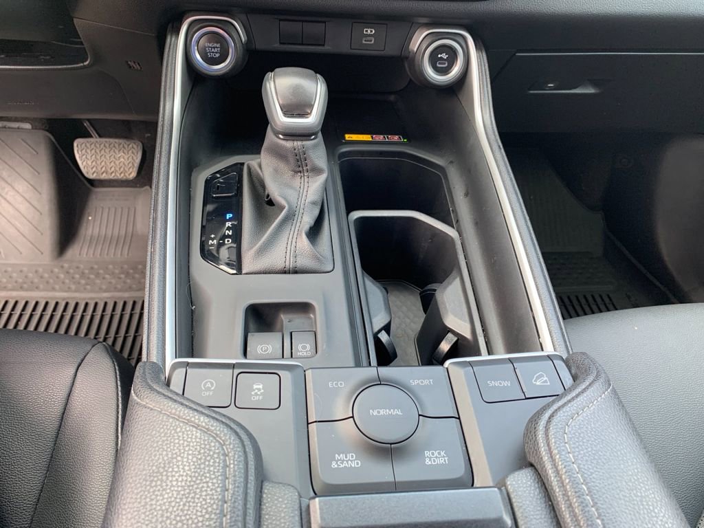 Used 2024 Toyota Grand Highlander XLE image 26