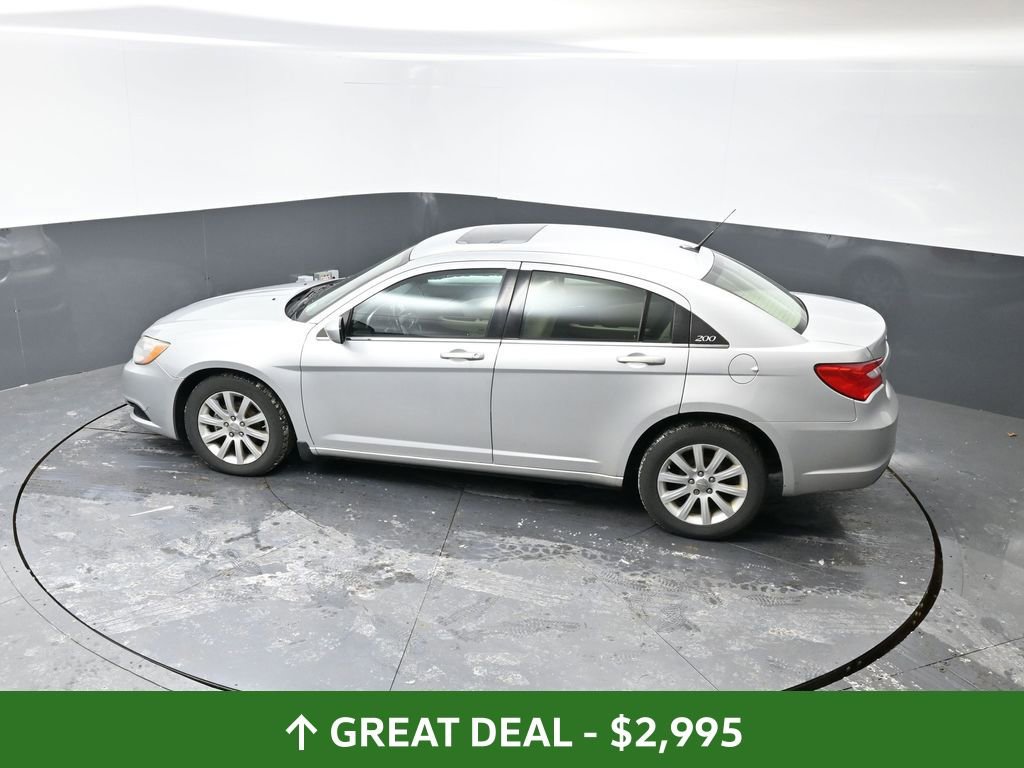Used 2011 Chrysler 200 Touring image 19
