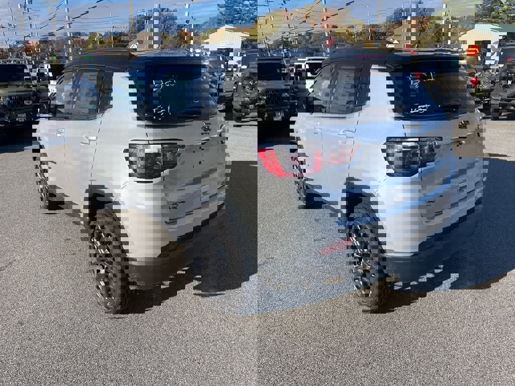 New 2026 Jeep Compass Limited image 5