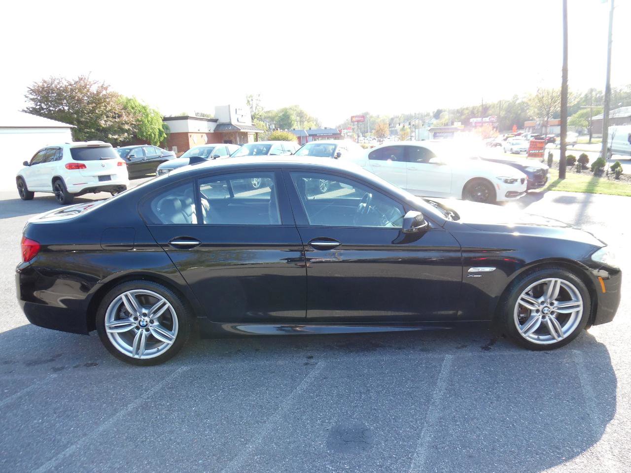 Used 2012 BMW 550i xDrive Sedan image 7
