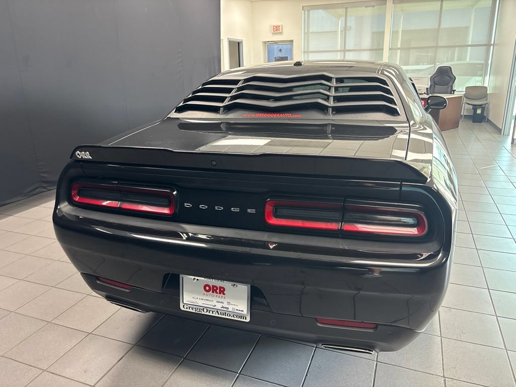 Used 2022 Dodge Challenger GT RWD image 4