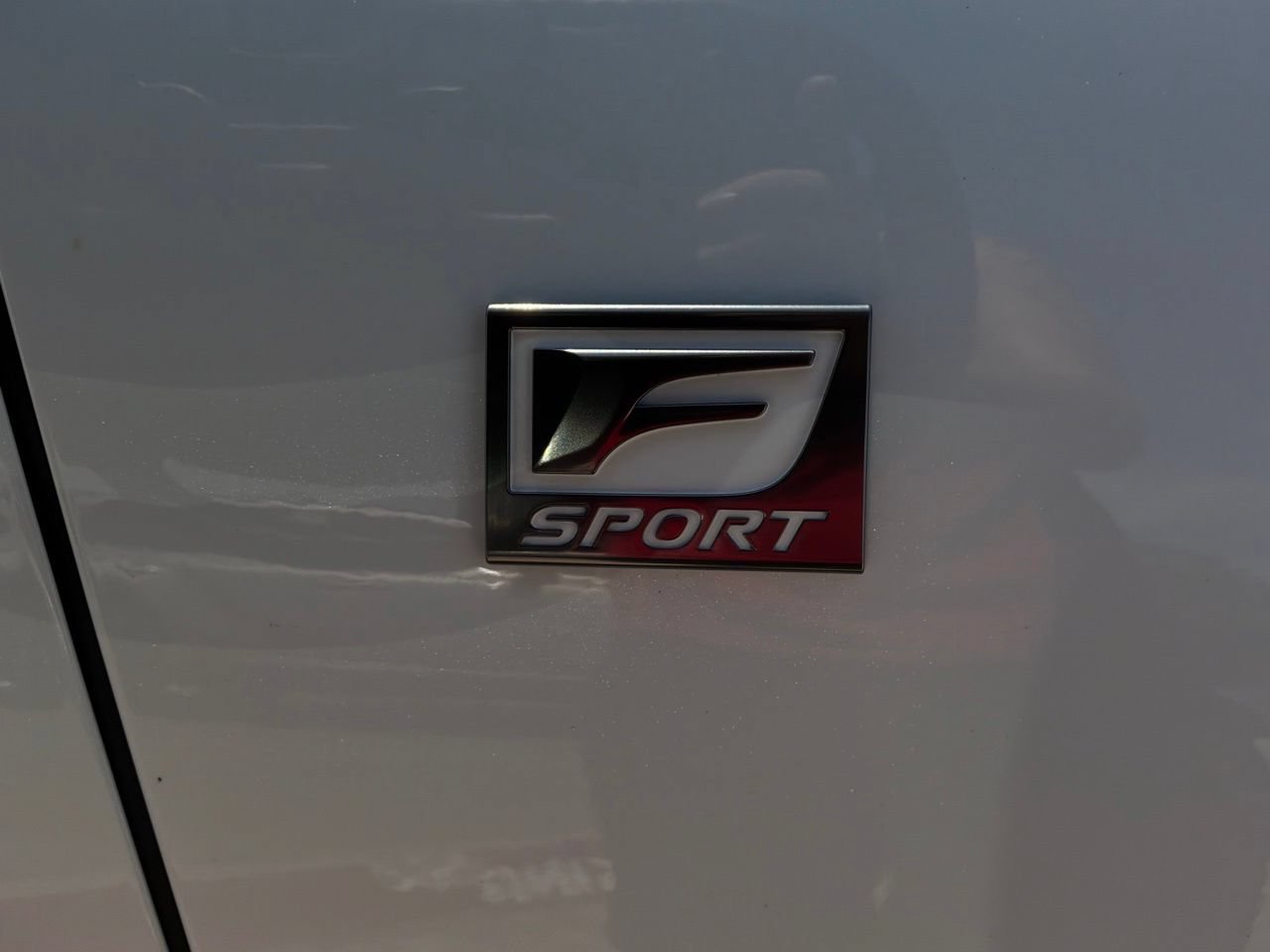 Used 2025 Lexus ES 350 F Sport FWD image 10