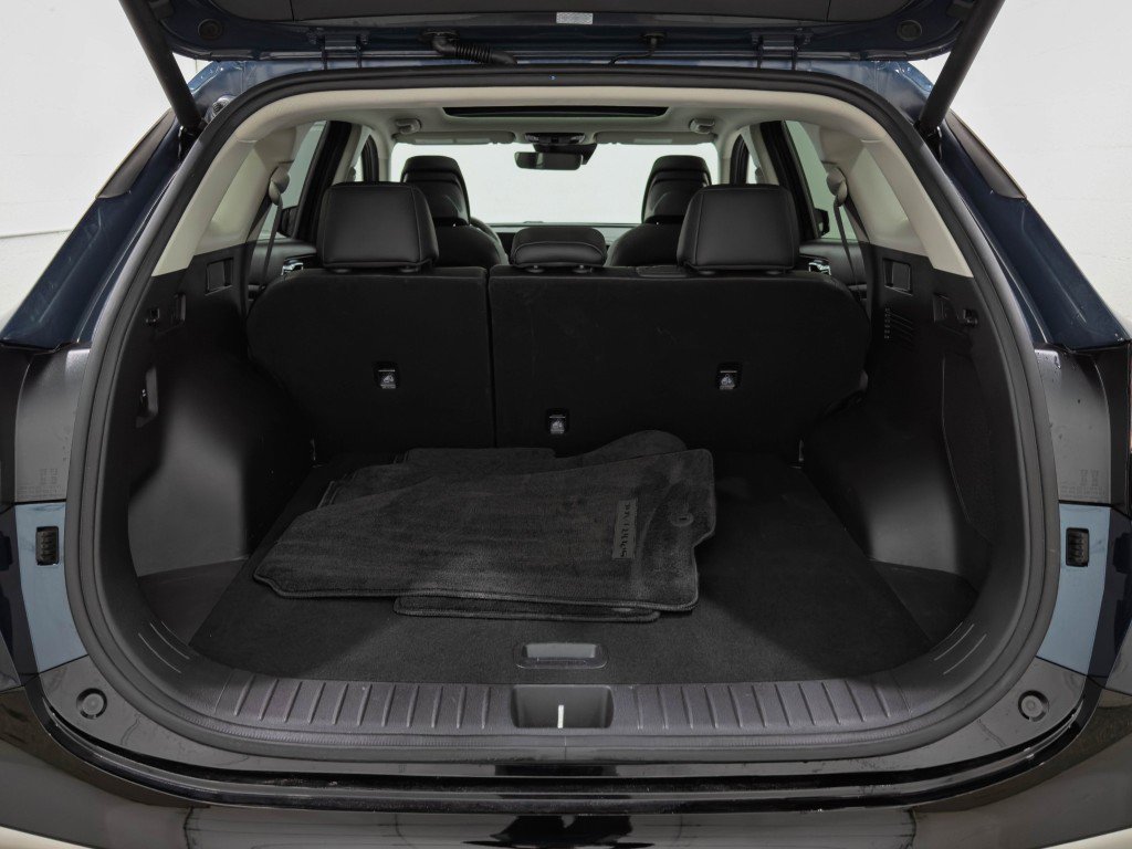 Used 2025 Kia Sportage SX Prestige image 9