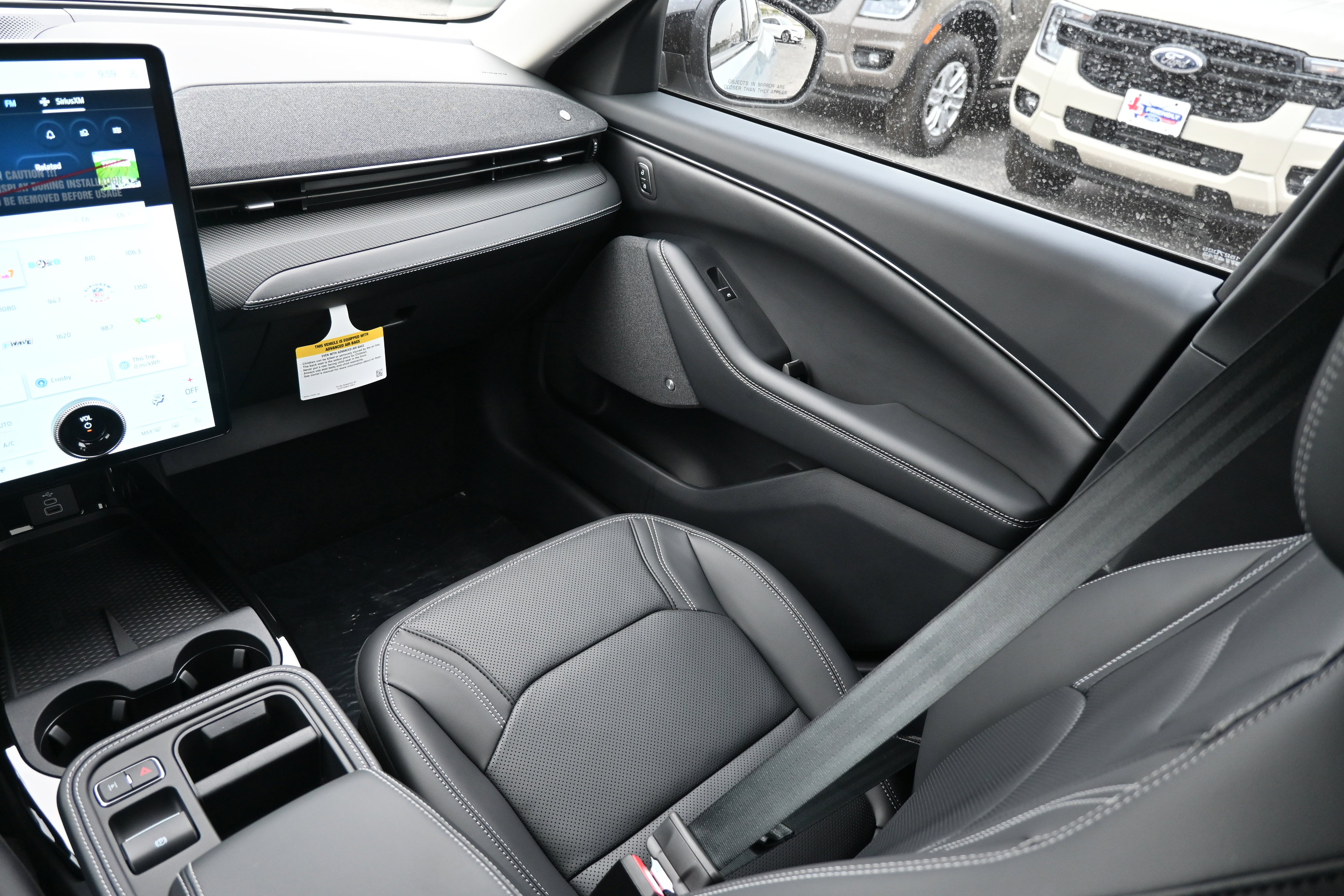 New 2025 Ford Mustang Mach-E Premium image 30