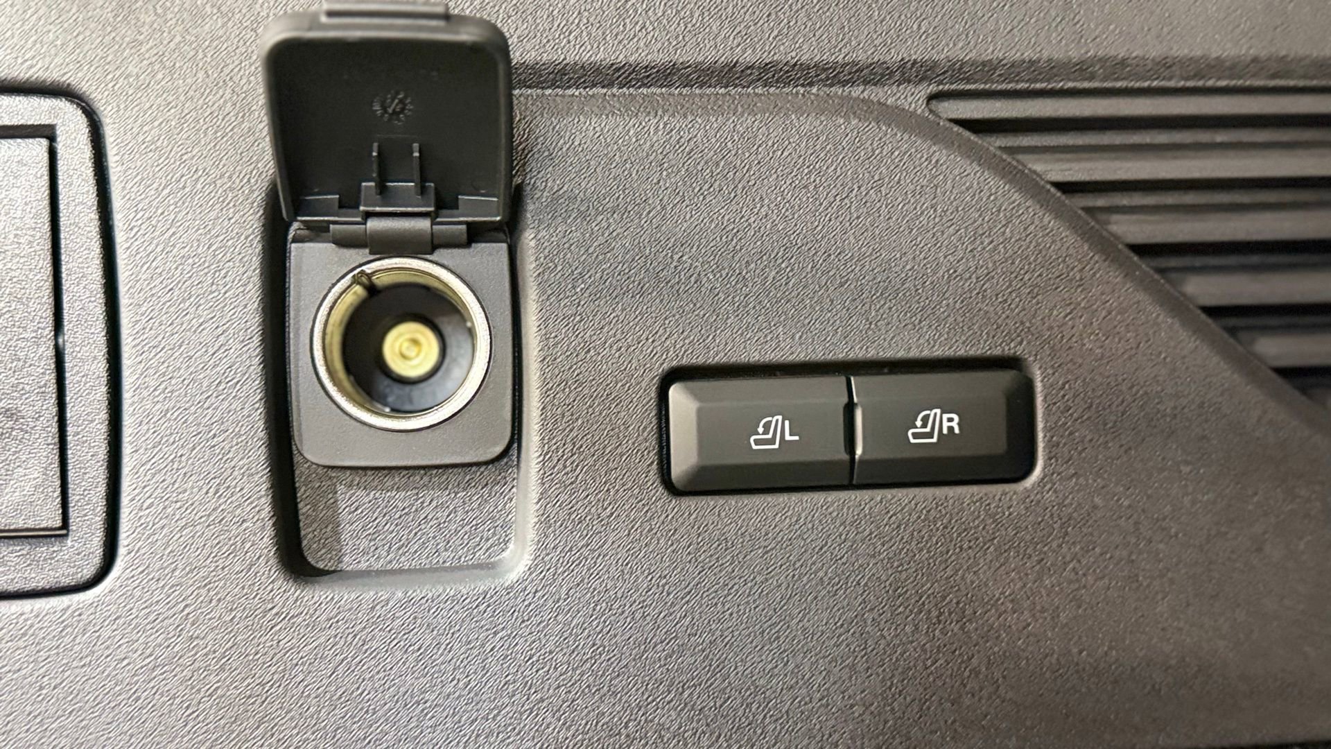 New 2026 Lincoln Nautilus Premier w/ Jet Appearance Package image 36