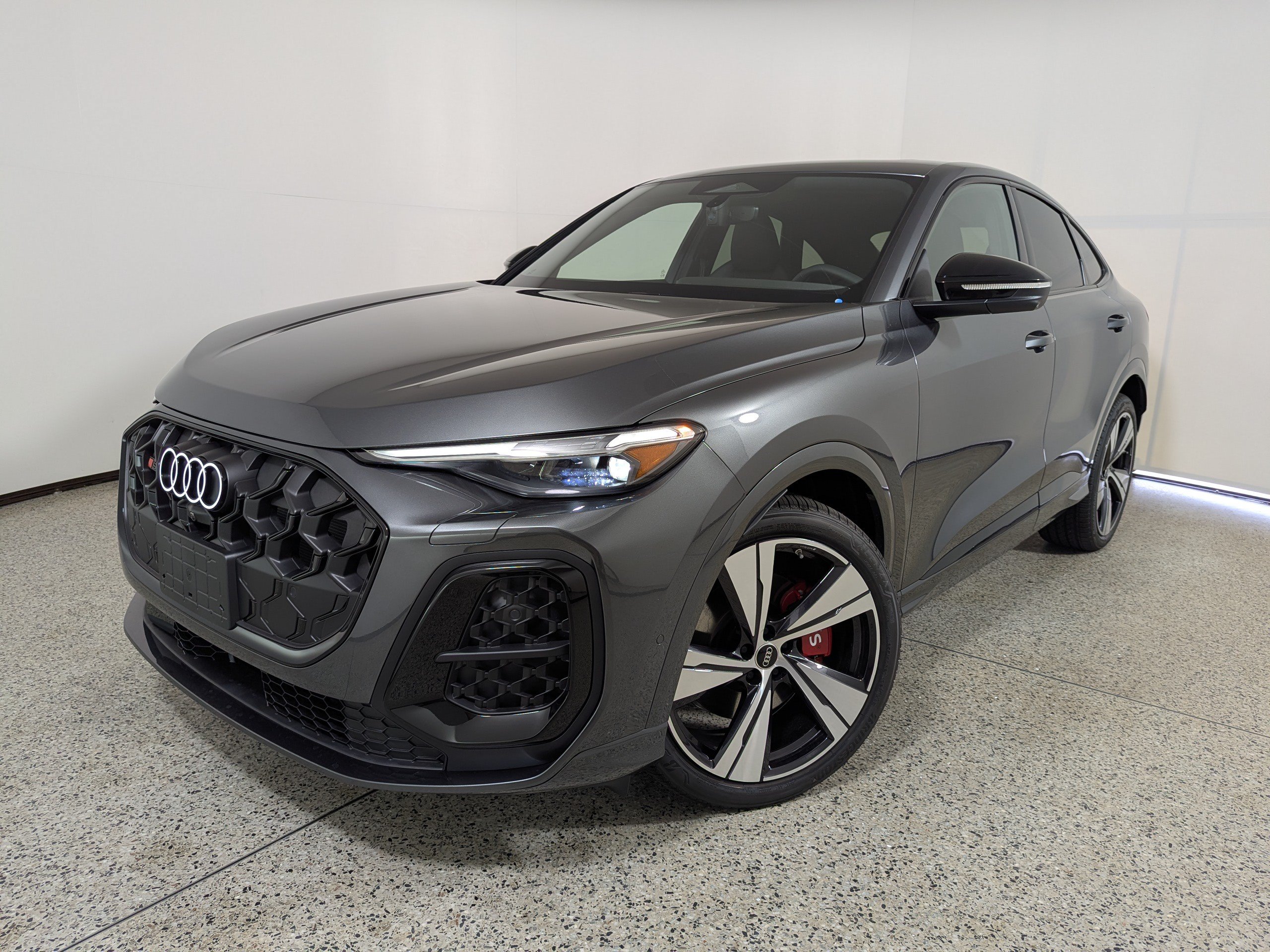 New 2026 Audi SQ5 Prestige AWD/4WD image 25