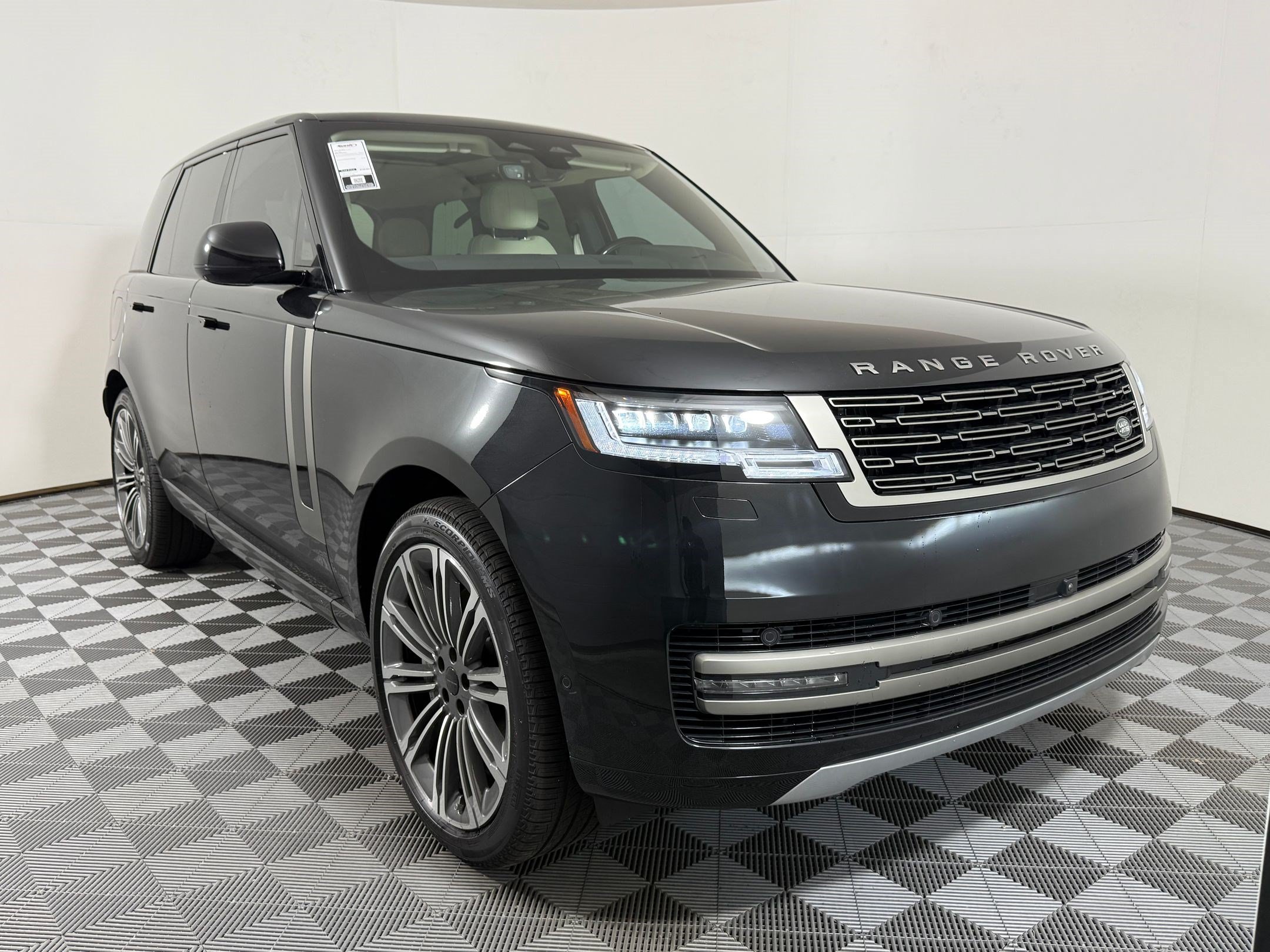 New 2026 Land Rover Range Rover SE AWD/4WD image 7