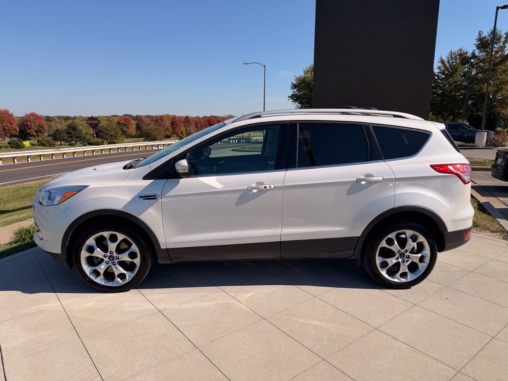 Used 2016 Ford Escape Titanium AWD/4WD image 6