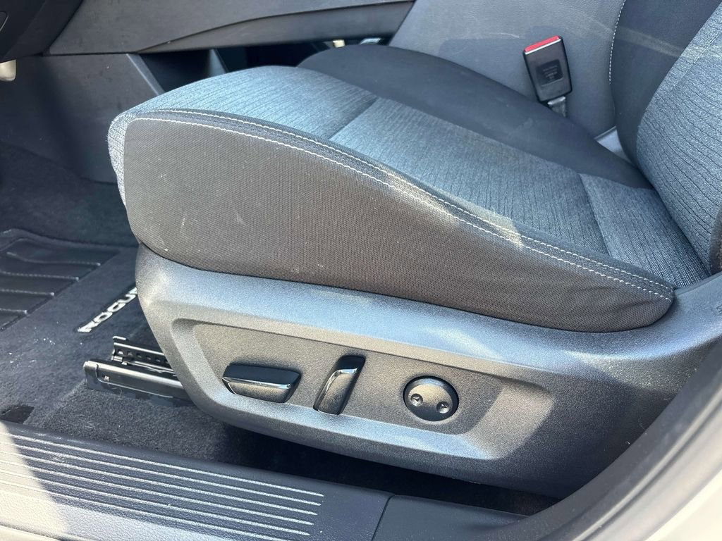 Used 2021 Nissan Rogue SV image 32