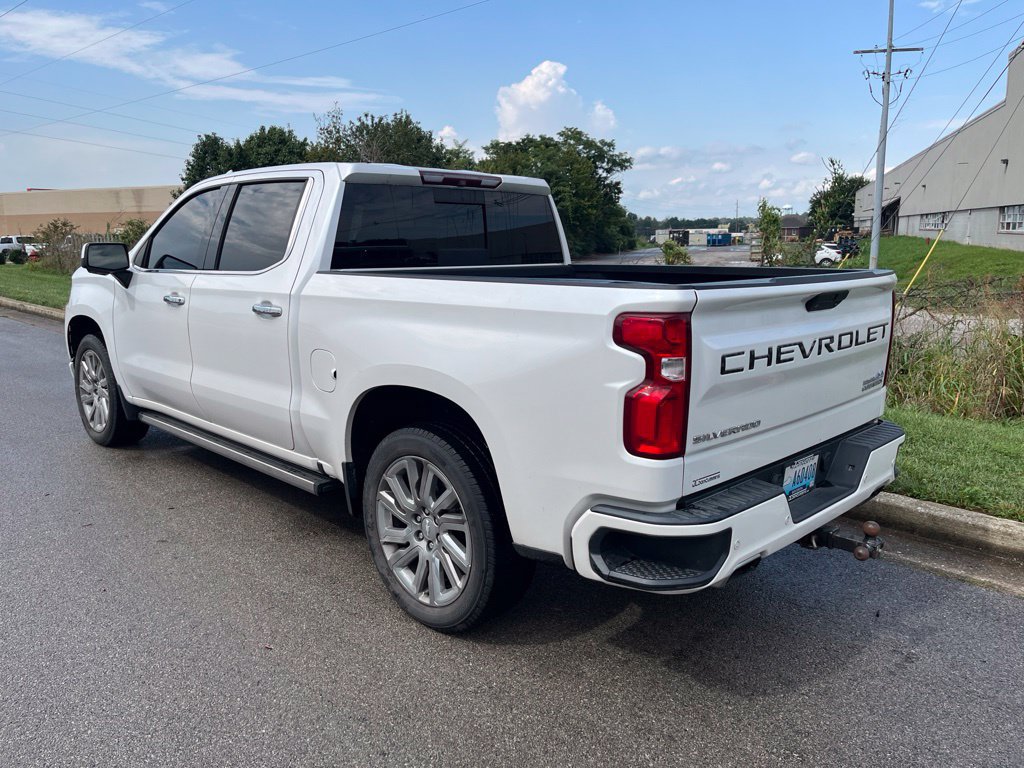 Used 2019 Chevrolet Silverado 1500 High Country w/ High Country Premium Package AWD/4WD image 4