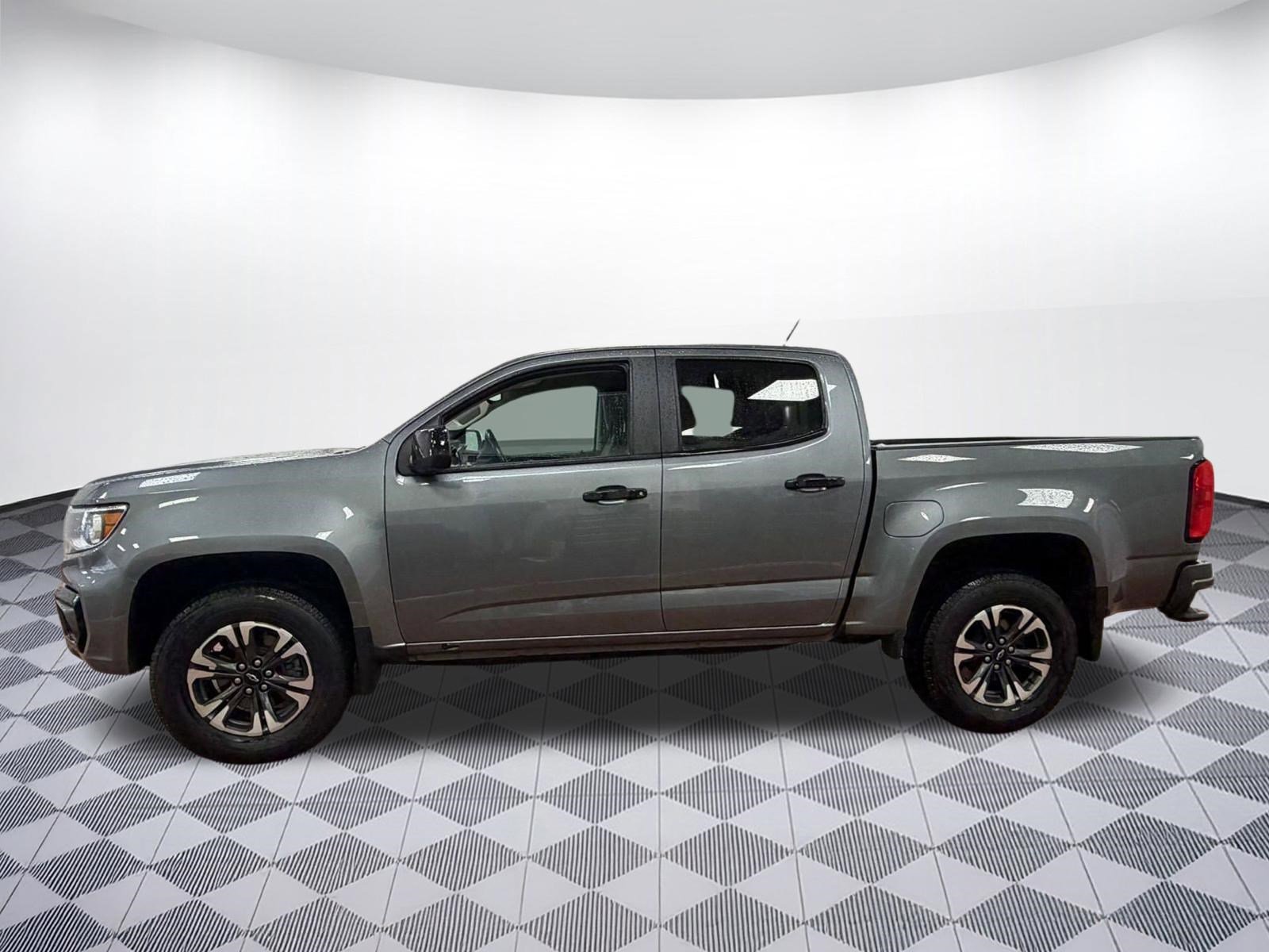 Used 2022 Chevrolet Colorado Z71 image 2