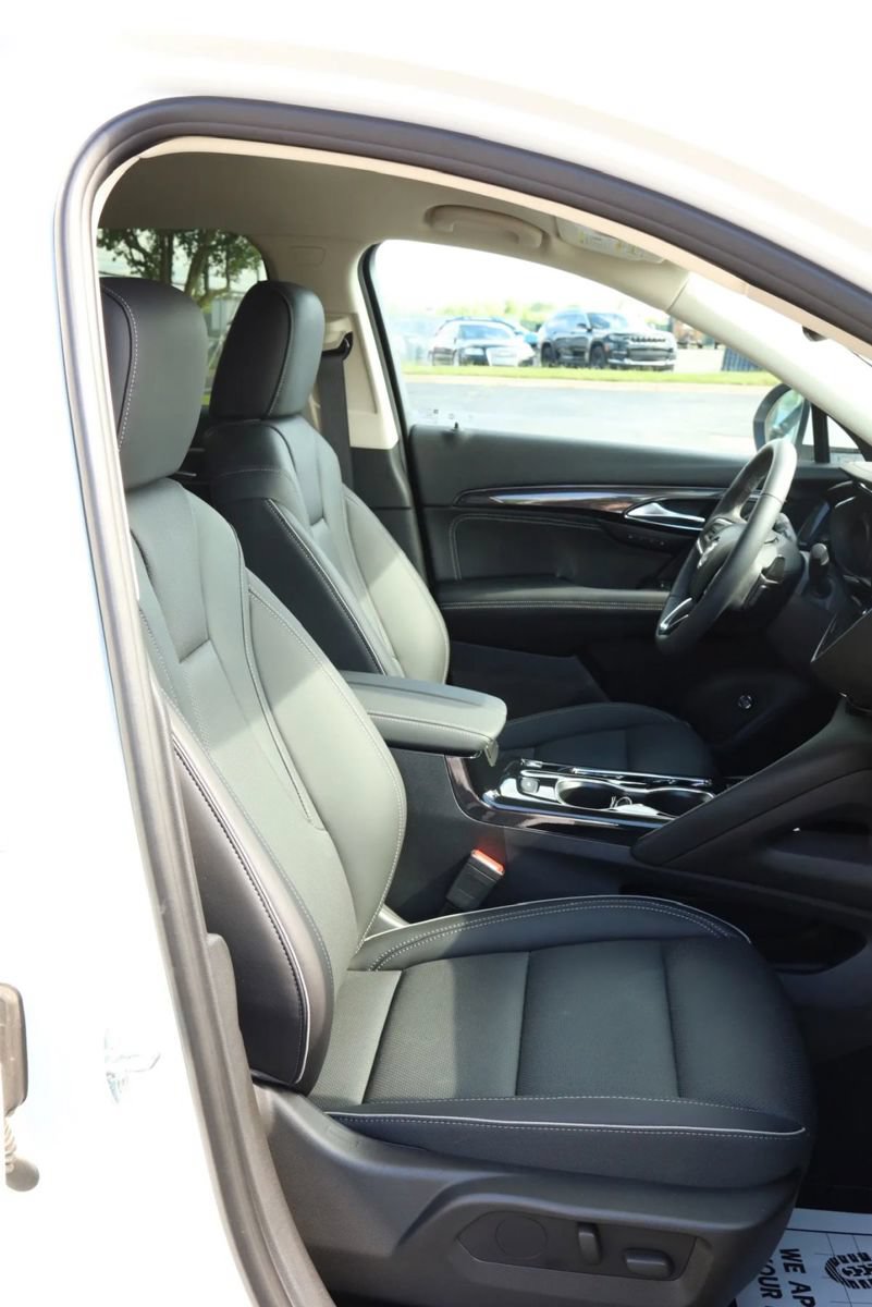 Used 2023 Buick Envision Essence AWD/4WD image 46