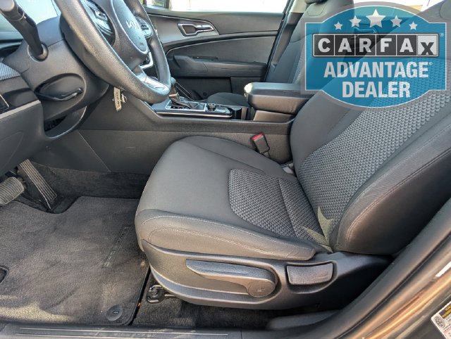 Used 2025 Kia Sportage LX FWD image 14