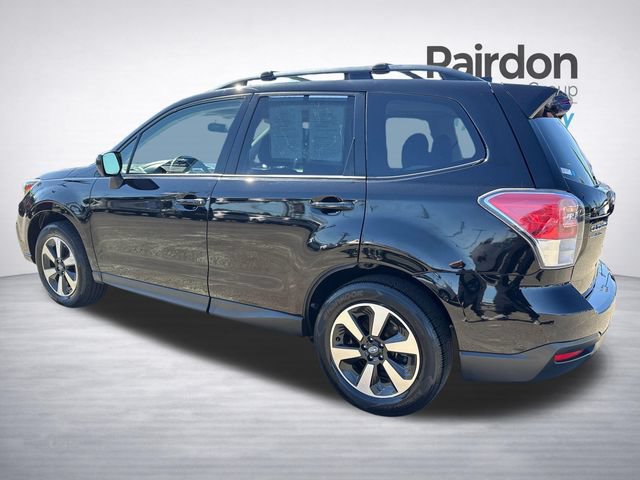 Used 2017 Subaru Forester 2.5i Premium w/ All-Weather Package AWD/4WD image 5