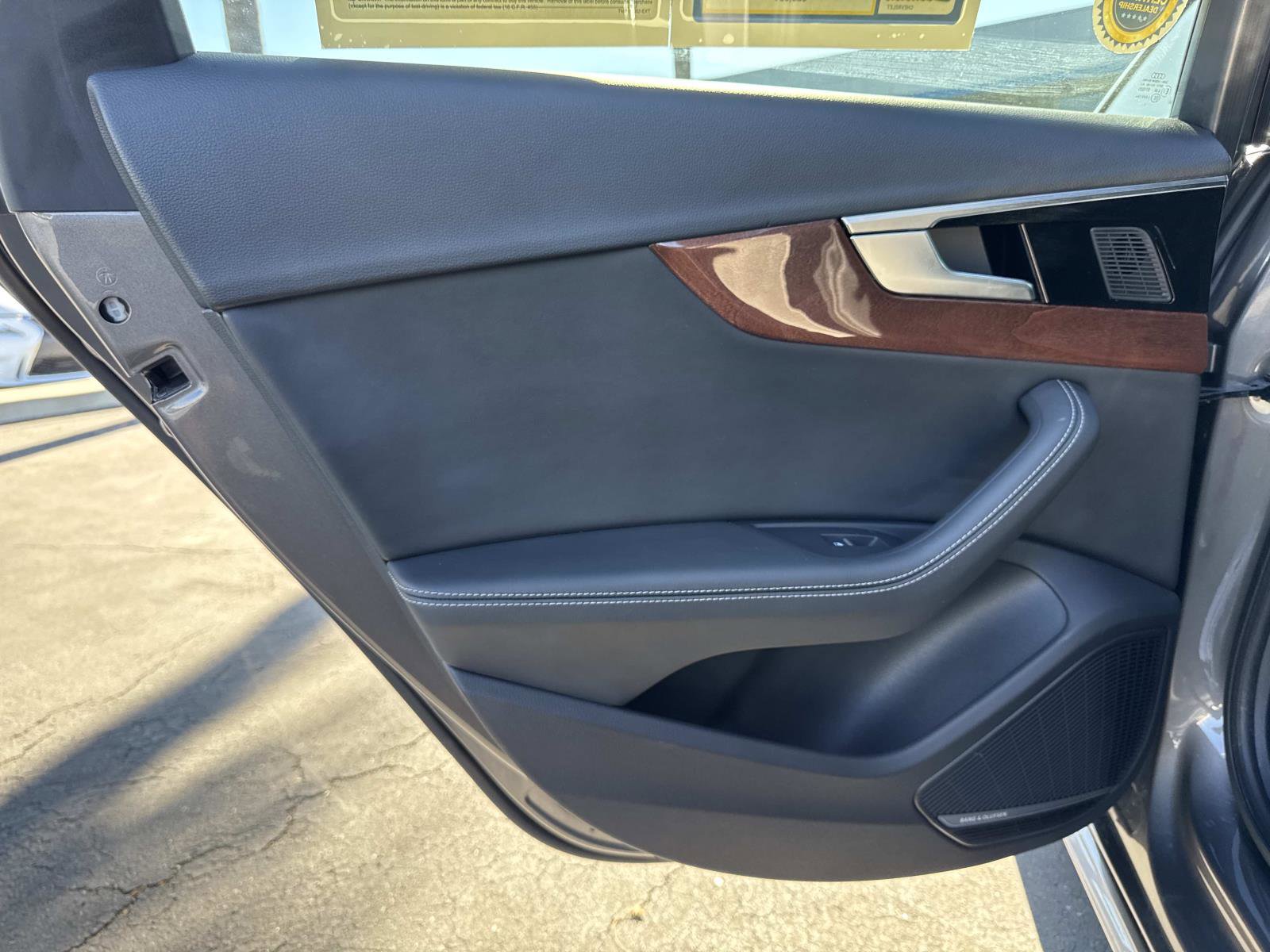 Used 2022 Audi A4 2.0T Premium Plus w/ Premium Plus Package image 18